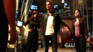 Smallville - 10x09: "Patriot" [ending scene]