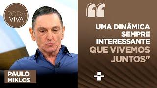 Paulo Miklos revela impacto emocional das saídas de integrantes nos Titãs: "Eu senti bastante"