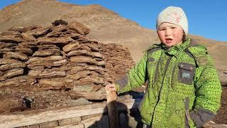 6 летняя Туя Иргит из Монгун-тайгинского района Республики Тыва.