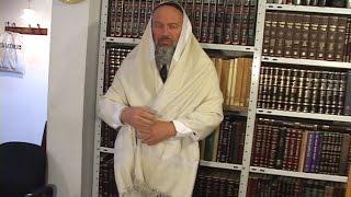 Is There a Right Way to Wear a Tallit?- Interview with Rabbi David Bar-Hayim