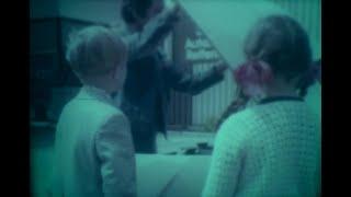 16mm Film - Bei einer Tankstelle - Österreich 1969