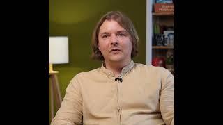 Начинающие психологи зачем-то начинают всех анализировать #психолог #психология
