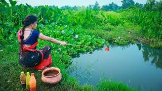 Fishing Video || The Young Lady is Fishing with a Hook in a Old Canal || Hook Fishing
