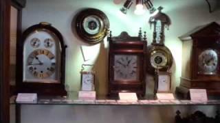 Buying an antique clock