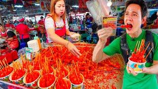 Thai Street Food Tour!!  BEST FOOD at Chatuchak Weekend Market, Bangkok!
