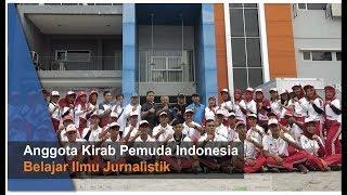 Anggota Kirab Pemuda Indonesia Belajar Jurnalistik  di Tribun sumsel dan Sriwijaya Post