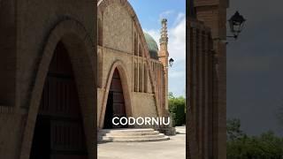 Старейшая винодельня Каталонии Codorniu #архитектура #модерн #codorniu #codorníu