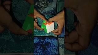 Fastest Rubik's cube solving in 10 sec #magic  #rubikscube