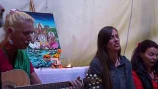 Mantra' s singing by Sitadevi dasi, Atelier Pranava