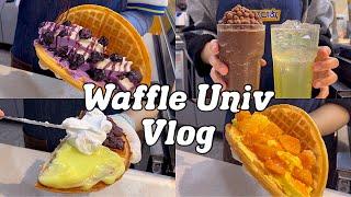 4k·sub)Custard cream? Red bean? Problem solved at Waffle University../Café Vlog/Waffle & Beverage