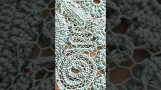 Сборка спинки сеточкой иглой.Пальто в технике ирландское кружево из толстой пряжи#ирландскоекружево