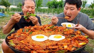 솥뚜껑에 요리한 돼지고기 김치 두루치기에 볶음밥까지 한 번에~ (Stir-fried pork & Fried rice) 요리&먹방!! - Mukbang eating show