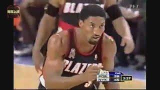 Scottie Pippen 15 Points 5 Ast 3 Stl @ Knicks, 2001-02.