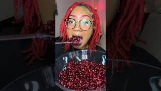 ASMR eating pomegranate seeds  #mukbang #foodie #food #eating #asmr #eatingshow #satisfying