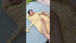  Cute Baby Shorts  knitted mesh design is very beautiful, comfortable, breathable and soft..