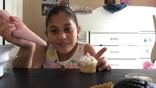 Putting frosting and sprinkles  ( part 1 )