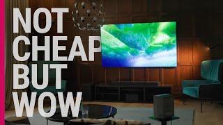 Samsung's gigantic 8K Neo QLED TV (QN900C)