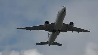 Runway 09R Departures London - Heathrow May 7th 2022.