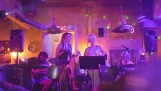 Danijela Večerinović & Kristina Iveković -  Stuck in the Middle with You @ Central Park Club