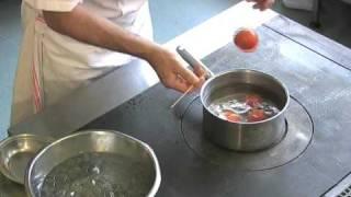 Boiling - Blanching Tomatoes