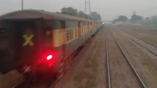 Changing rail fastest train Karakoram Express 41up overtaking Pakistan Express 45 at Shorkot cantt