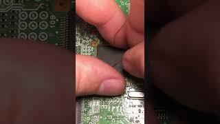 How to unsolder the processor using a simple wire  #solderingtips  #electronics #electronicsrepair