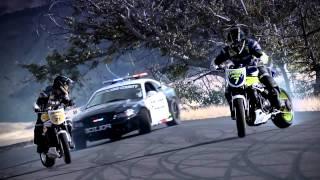 INCREDIBLE!!!!!!!!!!!! Police chase bikes, incredible Motorcycle drifting Videos