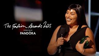 Paloma Elsesser wins the Model of the Year Award | The Fashion Awards 2023