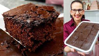 BOLO DE CHOCOLATE FOFÍSSIMO COM CASQUINHA CROCANTE DE CHOCOLATE! FÁCIL DEMAIS! - Isamara Amâncio