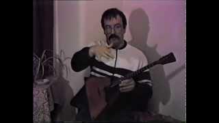 How To Play The Balalaika - Part 4 'Roll and Harmonics' - Bibs Ekkel (Balalaika Lesson)