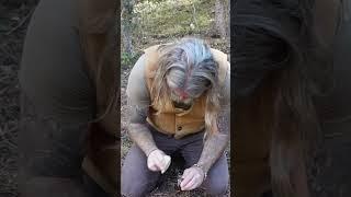 ANCIENT Neanderthal FIRE Method #survival #outdoorskills #bushcraft #neanderthal #caveman #fire