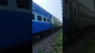 WAP 4 Blazing through Highspeed Crossing