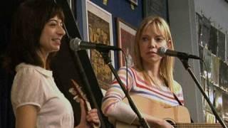 Garfunkel and Oates gets "All Over Your Face"