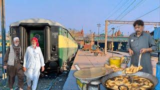  Railway Station Lahore - 4K Walking Tour & Captions with an Additional Information