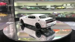 Auto World 2018 Dodge Challenger Hellcat White Knuckle 1:64