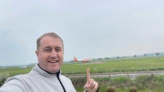 PLANE SPOTTING GLASGOW AIRPORT ️ & DISNEY TRIP ANNOUNCEMENT 