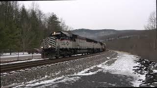 Railfan Short: Same Curve, Same Park; But Two Different Tracks & Two Different Railroads