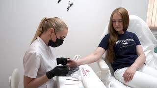 Классический маникюр в центре аппаратной косметологии "Люмиренс"