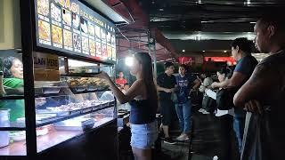 Kainan sa Cubao dinumog sa 12th ave near Alimall #viral #Inagasizizzlingstation #Momshie Fe