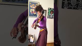 Yilian Cañizares  performing La Sitiera (violin cover) Chucho Valdes's version