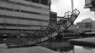 Heatherwick Studios: Rolling Bridge