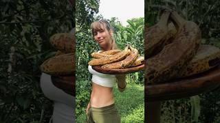 What I eat in a day as a 43yr old off grid in the jungle 