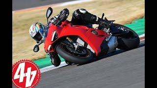 Ducati Panigale V4 Review