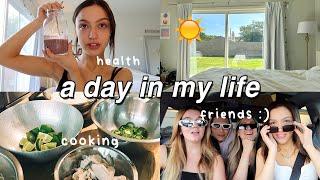 VLOG  a day in my life *cooking, friends, etc*