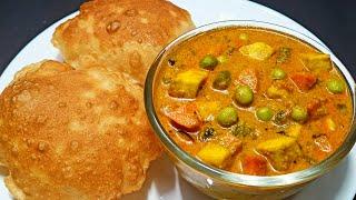 Restaurant Puri Paneer Kurma | RESTAURANT STYLE POORI PANEER KURMA | PANEER VEG KURMA