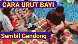 CARA MENGURUT SANTAI BISA Sambil Gendong