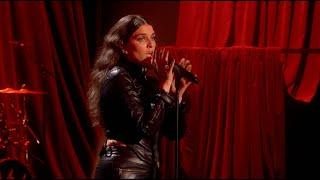 Mae Muller - Me, Myself & I (Graham Norton Performance)