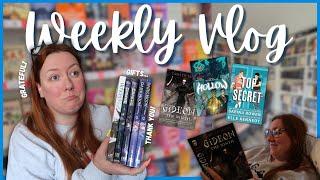 Mood Reading and Book Hauls  | Weekly Vlog