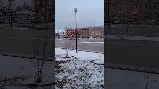 Плитка  на улицах в Урюпинске обледенела.