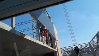 Монтаж сендвич - панели.